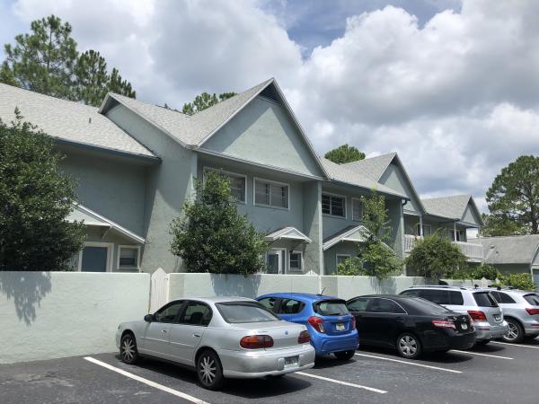 Pickwick Park Condo